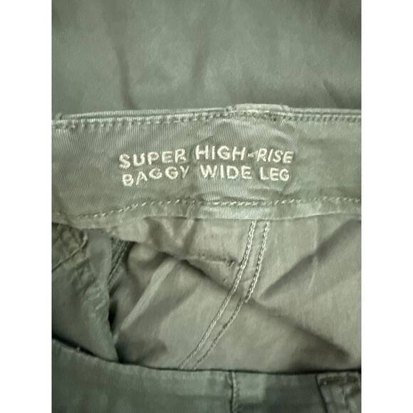 American‎ Eagle Stretch Super High-Rise Baggy Wide Leg Pants Olive Green Size 4 - Picture 10 of 12
